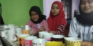 Latar belakang yang baik adalah yang disusun dengan sejelas mungkin dan bila perlu disertai dengan data atau fakta yang mendukung. Cara Membuat Proposal Usaha Yang Baik Dan Benar Ampuh Dilirik Investor Merdeka Com