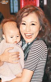 HKSAR Film No Top 10 Box Office: [2012.11.03] AVA KIU HAS ZERO EXCHANGE  WITH HER BOSS