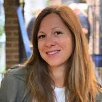 Laura Faul's Instagram, Twitter & Facebook