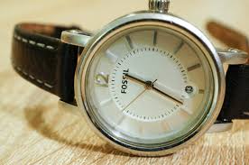 The triumph is their most inexpensive watch, and it's pretty much a bargain version of a modern explorer. Women S Watches Brands Top Online Shopping