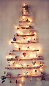 50 Ideas Decorativas Y Utles Para Hacer Con Troncos De Madera Arbol De Navidad Pared Arbol De Navidad Original Arboles De Navidad Creativos
