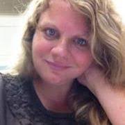 Roxanne Vaughn's Instagram, Twitter & Facebook