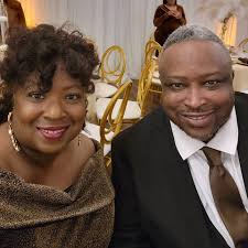 Buttery Strawberry 🍓 Cheesecake Stuffed Bundt Cake!!!! Super Moist  strawberry cake bursting with fresh strawberries and a gooey cheesecake  center. I ate this slice with my eyes closed. It was just that