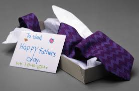 It is a day that commemorates fatherhood and appreciates all fathers the date of the holiday changes each year but always remains on a sunday; Father S Day Date Definition History History