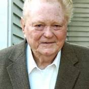 Diane Marlow's Instagram, Twitter & Facebook