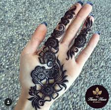 Parineeti Chopra In Pankaj And Nidhi Henna Tattoo Designs Mehndi Designs Henna Tattoo Designs Simple