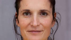 Theater-Expertin Daniela Wolf: Lockerungen für die Kultur zu spät