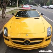 Video Carspotting Beautiful Mercedes Benz Sls Amg Gt Roadster In Yellow Black Mercedes Benz Sls Amg Mercedes Benz Black Car