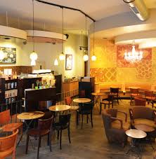 Balzac Coffee In Der City Gleich Bei Der Alster Besucht Uns Im Alstertor 21 Balzaccoffee Balzaccoffeehamburg Hamburg Alster To Go Kaffee Bar Hamburg