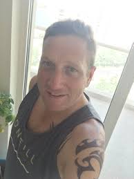 Elliot Marks (@elliot_marks)