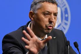 Daniel David și soția, „cercetări” pe bani mulți ca să înțeleagă „efectul  psihologic al cremei cosmetice cu parfum de trandafir”. Bonus: activități  dubioase cu niște psihologi ruși