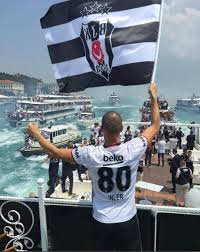 Federasyon kupası kazanmak şampiyonluk değildir. Besiktas In Sampiyonluk Kutlamasi