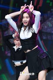 Girl Group Zone On Kpop Girls Kpop Outfits Kim Doyeon