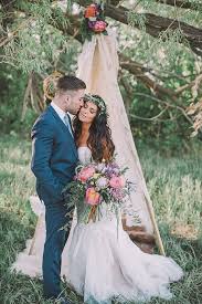 20 Ideas For The Perfect Bohemian Wedding Parfum Flower Company Bohemian Wedding Bouquet Bohemian Wedding Bohemian Wedding Inspiration