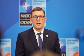 Estonia Seeks NATO Discussion After Russia Breaches Airspace - Bloomberg