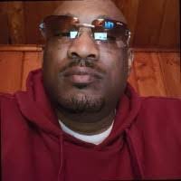 Mark Tingle's Instagram, Twitter & Facebook