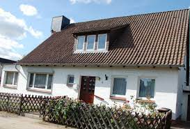 Die wohnung liegt in zwei 4 Zimmer Wohnung Zu Vermieten Berliner Strasse 1 23858 Reinfeld Holstein Mapio Net
