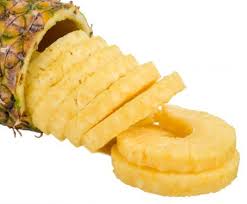 Ma come dobbiamo fare per pulire un'ananas noi comuni mortali dotati solo di. Pulire E Tagliare L Ananas