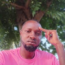 Guadeloupe 🇬🇵se lavi an mwen zòt pale bien ou mal nou pa ni tan pou banal  ça😛