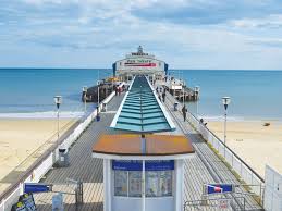 Bournemouth's location on the south coast of england has made it a popular destination for tourists. Sprachaufenthalt Bournemouth Sprachschule Studylingua