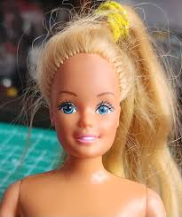 Identify 1969 Mattel doll from Hong Kong