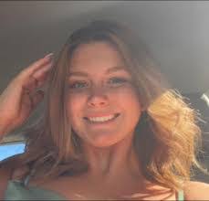 Emma Vann's Instagram, Twitter & Facebook