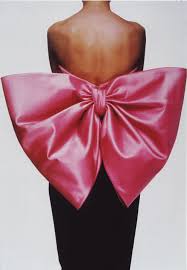 Pink Satin Bow Gown Yves Saint Laurent 1983 Photograph By Gilles Tapie Strikjes Couture Damesmode