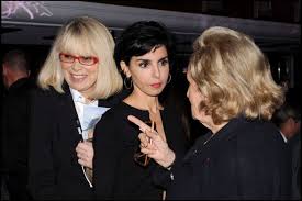 Le grand blond avec une chaussure noire vladimir cosma. Vanzare Cu Reduceri Vanzare IeftinÄƒ Aspect Nou Marele Blond Cu Un Pantof Rosu Rochie Hcjv Ro