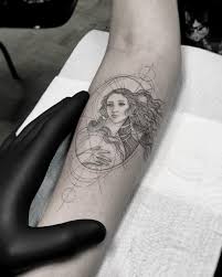 Aphrodite Birth Of Venus Tattoo Botticelli Birth Of Venus Venus Michelangelo Italian Renaissance John William Waterhouse Aphrodite Cave Painting Giovan In 2020 Venus Tattoo Tattoos Body Art Tattoos