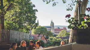 Ausflugstipp am Vatertag: Bamberger Bier-Keller lockt mit Aussicht und fränkischem Essen