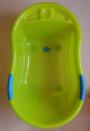 Baby bathtubs help parents make bathing their little one a whole lot easier. Baby Bath Tub W Free Bath Pan Babies Kids Bathing Changing Bathtub Bath Accessories On Carousell