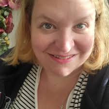 Lisa Kudrow said in the Smartless podcast that she was never a fan of drama  school. She said that during her initial years, she never wanted to take  drama lessons, as the