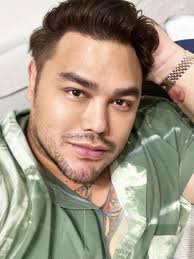 The audience size of ivan_gunawan is n followers. Ivan Gunawan Siap Operasi Dada Usai Berat Badan Turun 20 Kg Syarat Dan Ketentuan Berlaku Showbiz Liputan6 Com