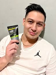 All-in-one clay facial wash acne fight by Master : review