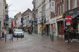 Gardenforum biedt een uitgebreid gamma eigentijdse en kwalitatieve artikelen voor decoratie. Hoe Winkelstad Tongeren Uit Het Dal Klimt Retaildetail