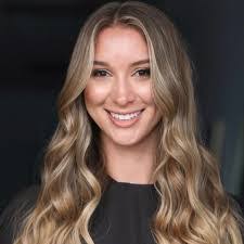 Cassandra Snyder's Instagram, Twitter & Facebook