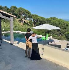 Check spelling or type a new query. Mihaela RÄƒdulescu Se BucurÄƒ De VacanÈ›Äƒ ImpreunÄƒ Cu Iubitul SÄƒu Felix È™i Fiul Ayan Ce DestinaÈ›ie De Lux A Ales Vedeta Foto Spynews Ro