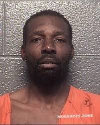 Demetrius Persley's Instagram, Twitter & Facebook