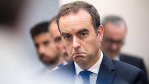 Pourquoi la barbe d'Edouard Phillippe a blanchi au fil de son mandat ?