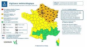 Whether you want to experience the city like a tourist or follow the locals, check out this great resource for your trip. Les Hauts De France Places En Vigilance Orange Vents Violents