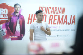 Setelah hampir 3 tahun sejak kali terakhir menobatkan alif muhaimin sebagai juara hero remaja 2017, program realiti ini kembali lagi buat edisi yang kesepuluh sejak pertama kali diperkenalkan tiga puluh tahun yang dulu. Ini Yang Korang Perlu Tahu Sebelum Hadir Di Sesi Uji Bakat Hero Remaja 2020 Remaja