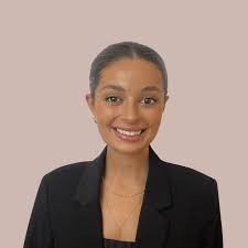 Amy Doust's Instagram, Twitter & Facebook