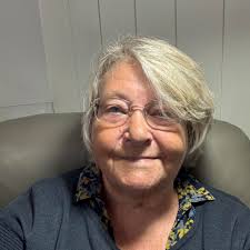 I lived in St Andrews Close from 1948 when those houses were built until  1970 when I married. Then moving to Jubilee Drive, South Ruislip. I went to  Field End Road, Primary,