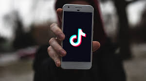 Here are a few steps which if followed will saturate your living place with an aura of happiness. Astrologie Quel Signe Astro Aura Le Plus Grand Succes Sur Tiktok Mce Tv