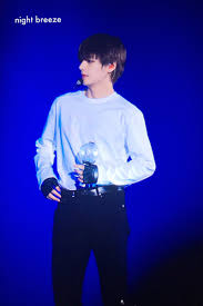 Jan 28, 2021 · roshan is genetically gifted with a tall body structure, a fitness model like ripped body, good looks and charming personality. Taehyung Pics On Twitter