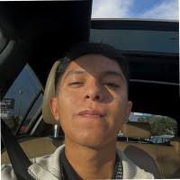 300+ perfiles de «Alejandro Bustamante»