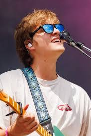 Becky Coco's Instagram, Twitter & Facebook