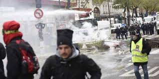 Résumé du mouvement des gilets jaunes : Revivez La Quatrieme Journee De Manifestation Des Gilets Jaunes