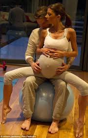 Ready To Pop Victoria And David Beckham Prepare For The Arrival Of Their Daughter With A Birthing Ball David And Victoria Beckham Victoria And David Victoria Beckham