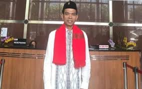 Putusan cerai diketahui dijatuhkan pada. Alasan Ustaz Abdul Somad Cerai Misterius Reaksi Istri Soal Isu Kurang Nafkah Lahir Mengejutkan
